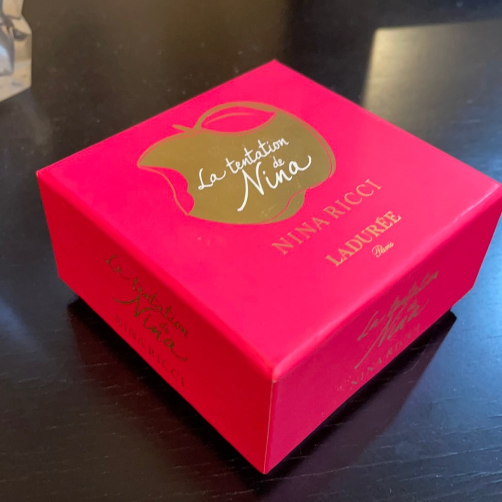 Laduree Nina Rocci box limited edition Barbie Pink